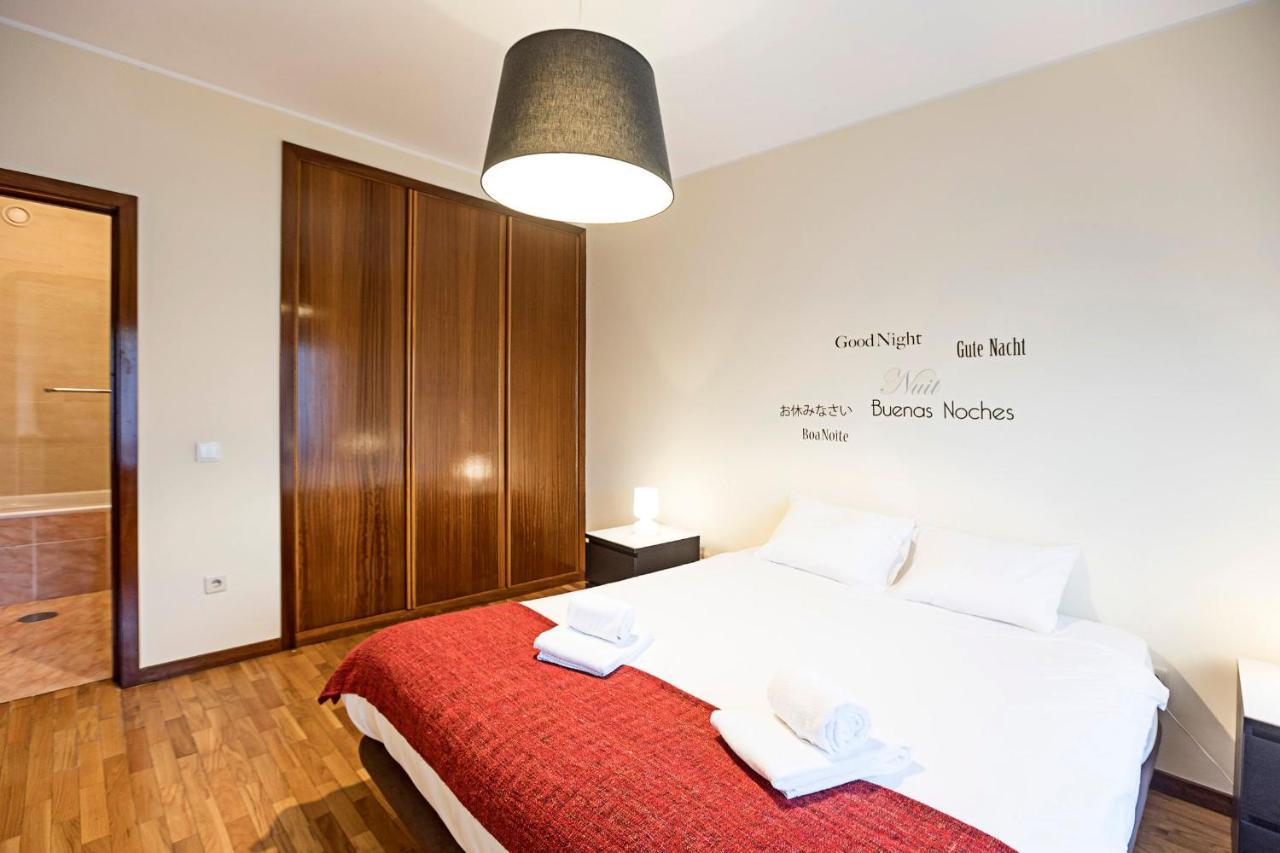 Spacious 2Br Flat In Gaia By Lovelystay Vila Nova de Gaia Kültér fotó
